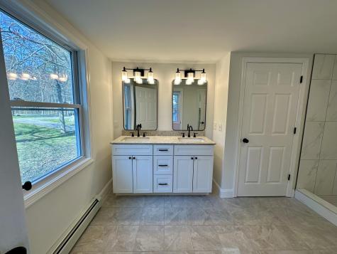 11 Deer Run Augusta ME 04330