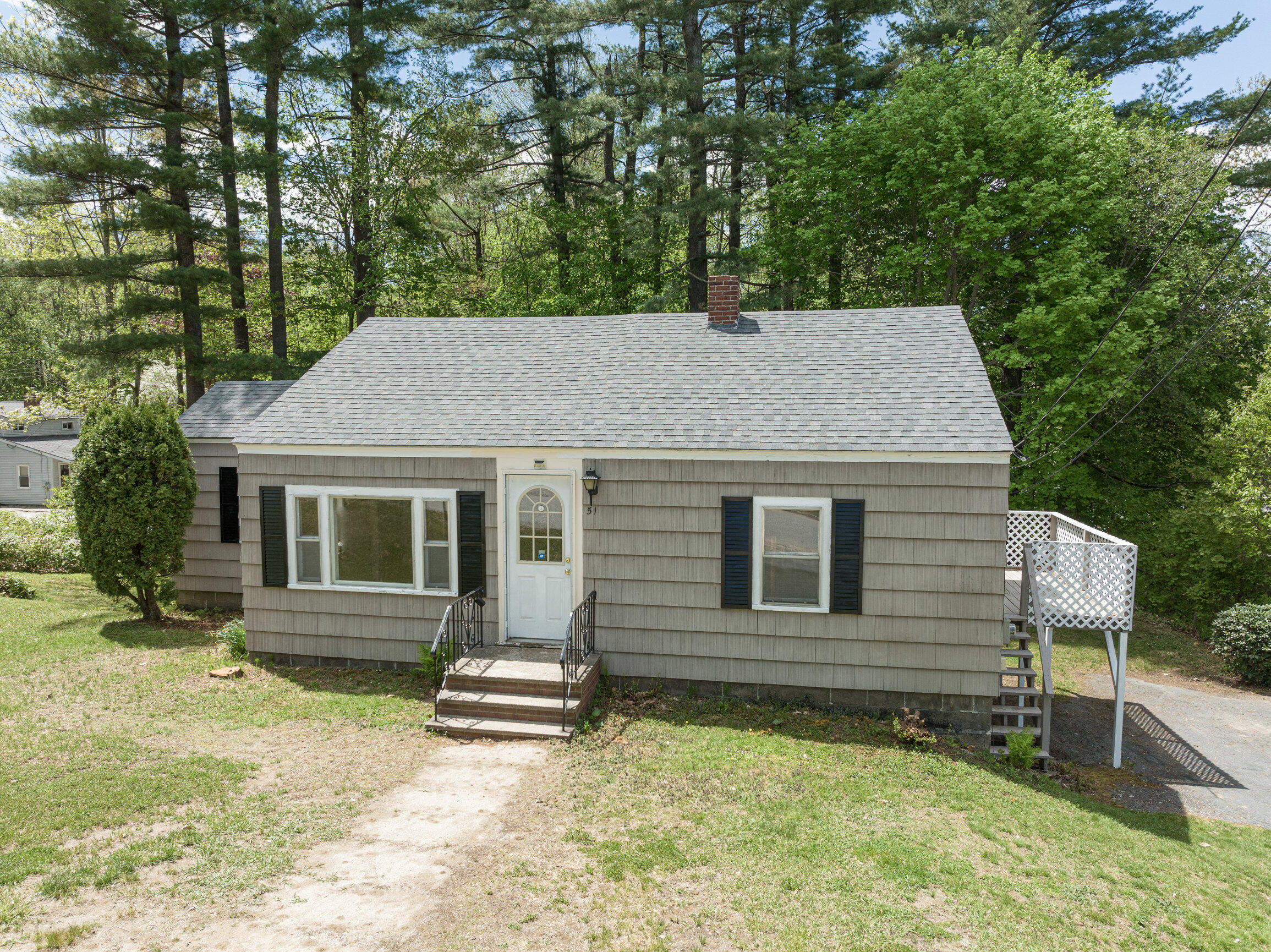 51 Smith Street Auburn ME 04210