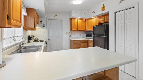 24 Laurel Circle Bangor ME 04401