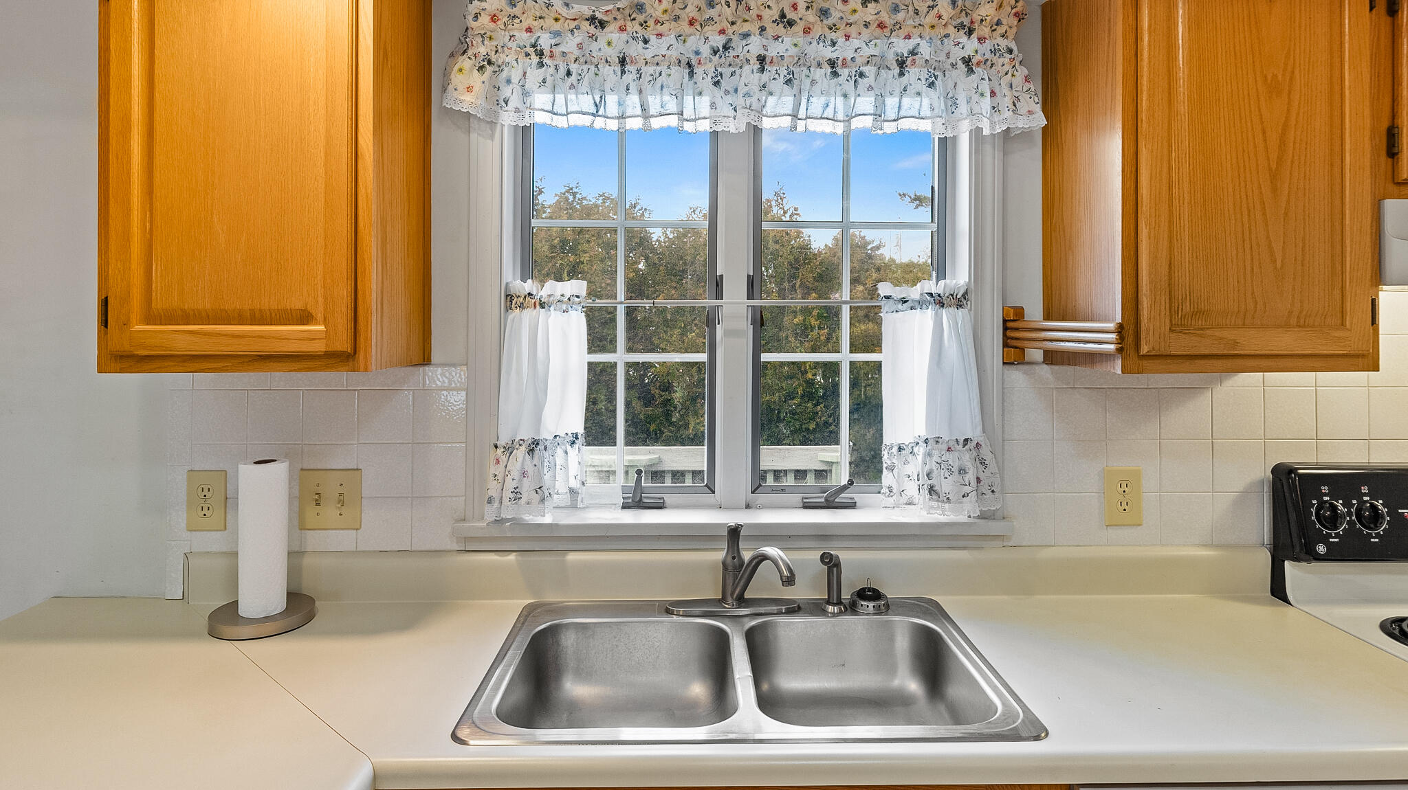 24 Laurel Circle Bangor ME 04401