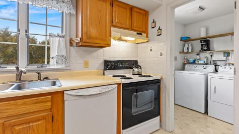 24 Laurel Circle Bangor ME 04401