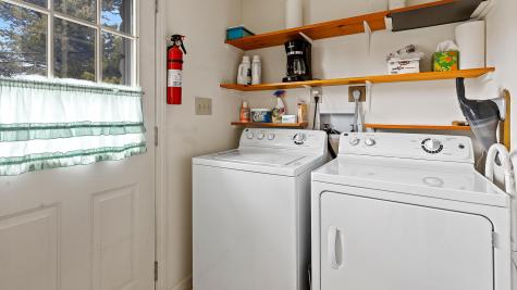 24 Laurel Circle Bangor ME 04401