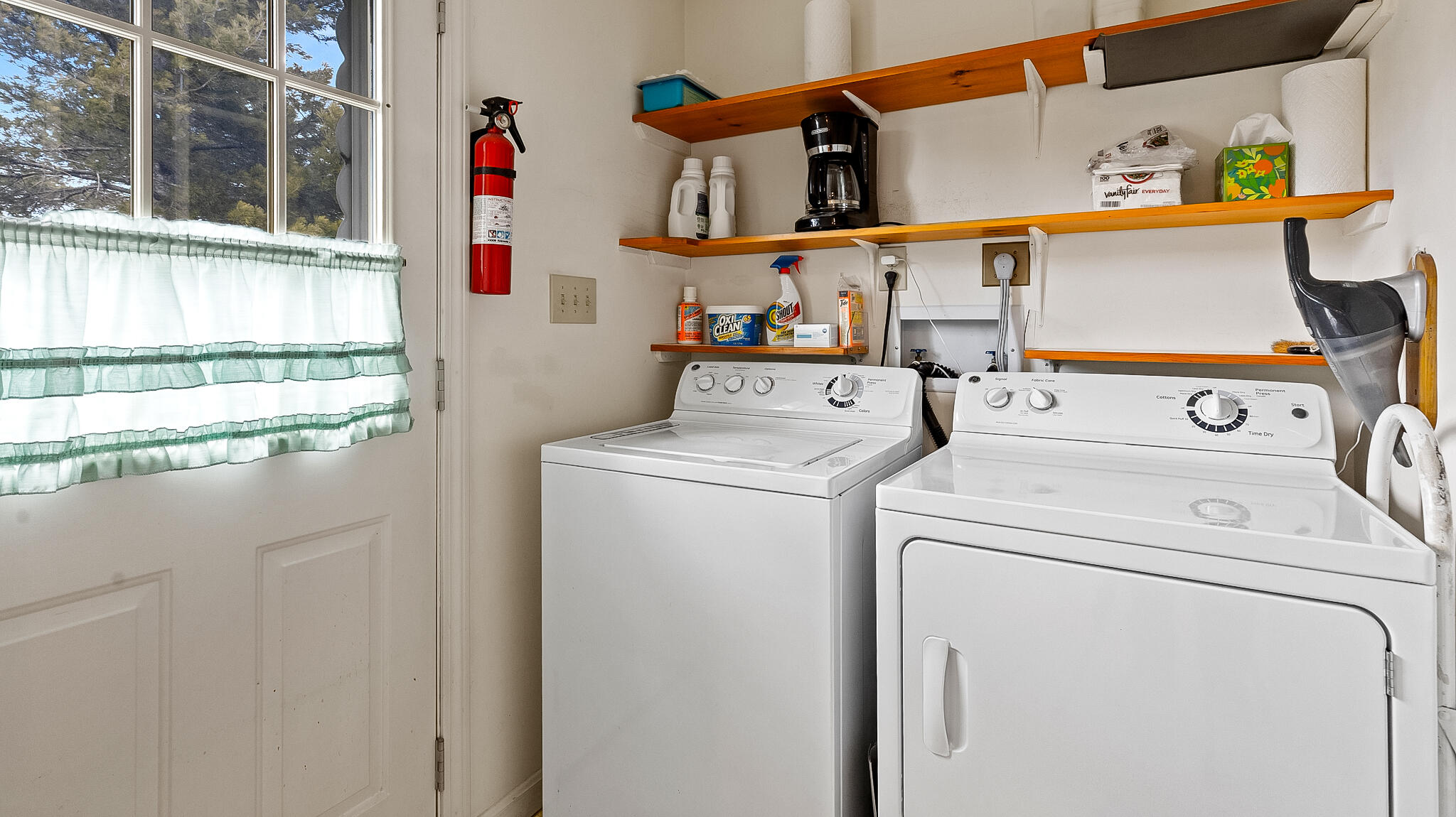 24 Laurel Circle Bangor ME 04401
