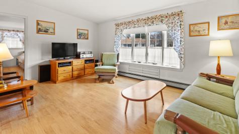 24 Laurel Circle Bangor ME 04401
