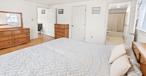 24 Laurel Circle Bangor ME 04401