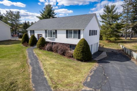 24 Laurel Circle Bangor ME 04401