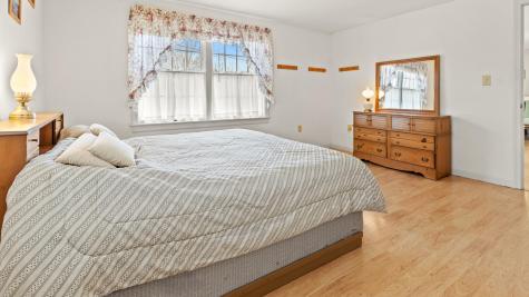 24 Laurel Circle Bangor ME 04401