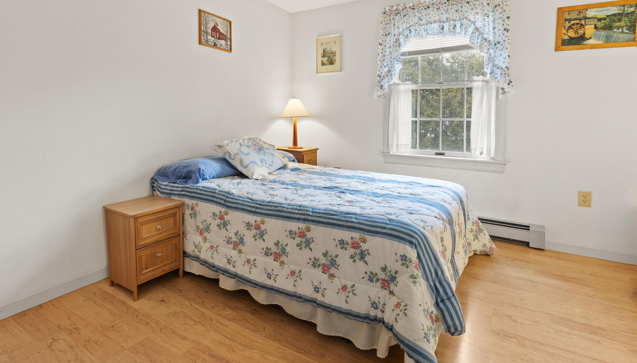 24 Laurel Circle Bangor ME 04401