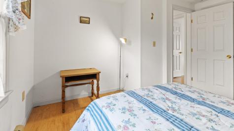 24 Laurel Circle Bangor ME 04401