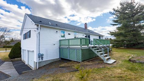 24 Laurel Circle Bangor ME 04401