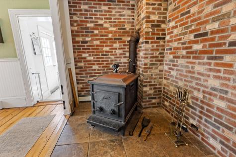 184 Highland Avenue Gardiner ME 04345