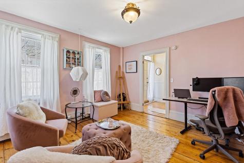 184 Highland Avenue Gardiner ME 04345