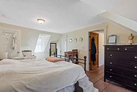 184 Highland Avenue Gardiner ME 04345