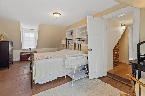 184 Highland Avenue Gardiner ME 04345