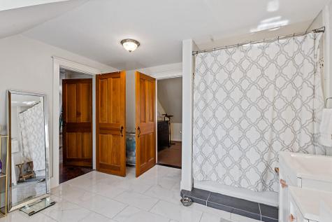 184 Highland Avenue Gardiner ME 04345