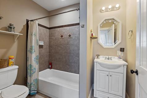 184 Highland Avenue Gardiner ME 04345