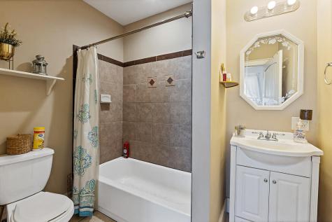 184 Highland Avenue Gardiner ME 04345