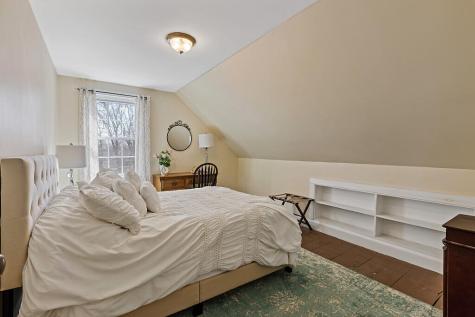 184 Highland Avenue Gardiner ME 04345