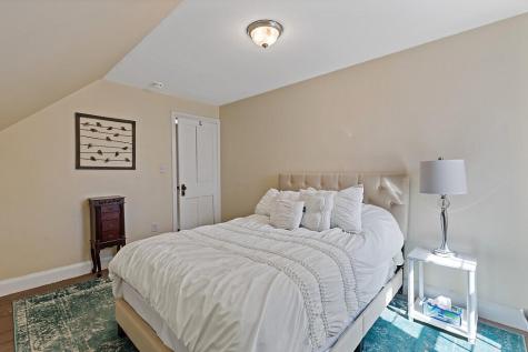 184 Highland Avenue Gardiner ME 04345