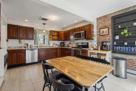 184 Highland Avenue Gardiner ME 04345