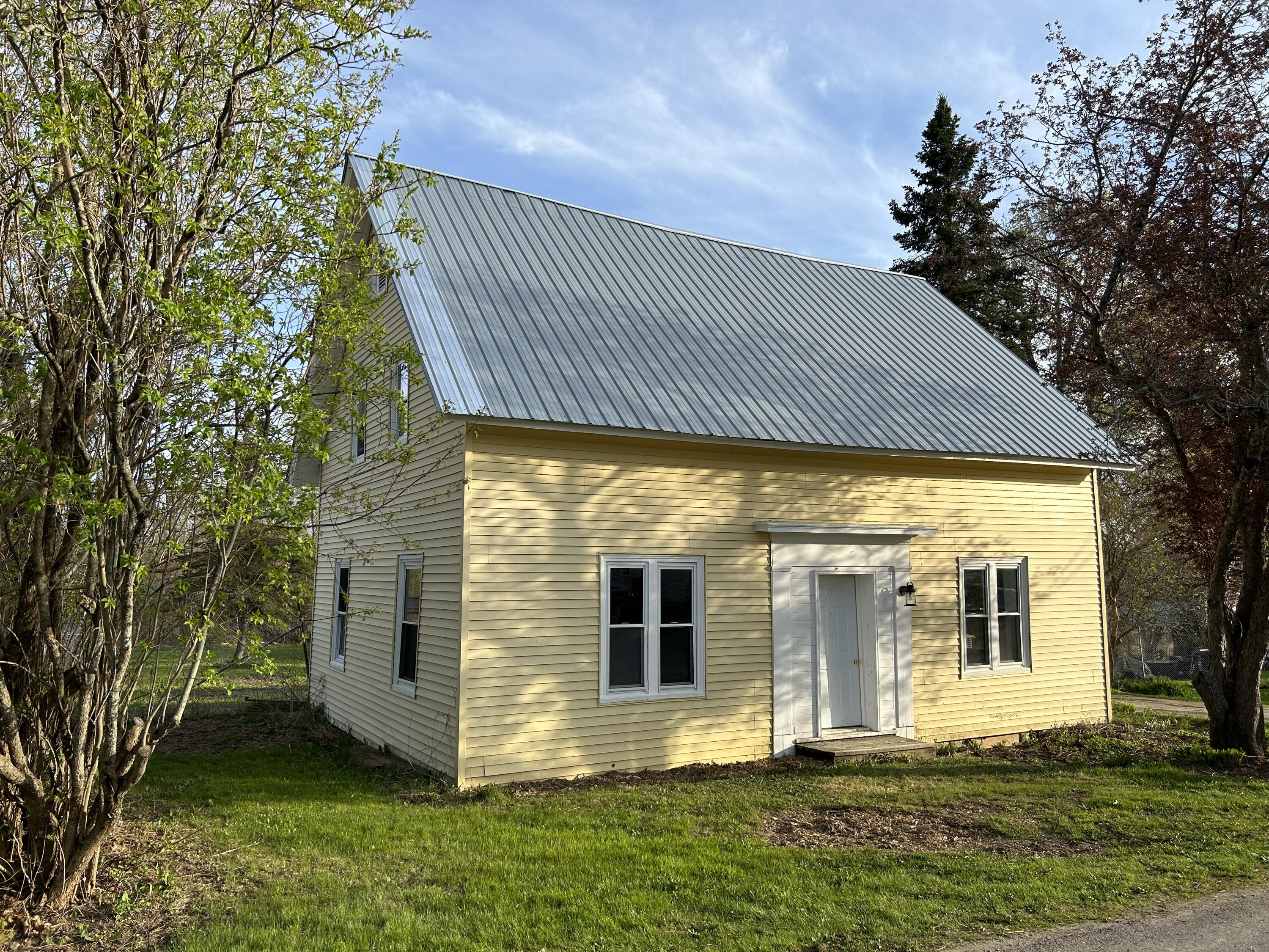 7 Maple Street Vassalboro Maine Real Estate Listing MLS 1555150