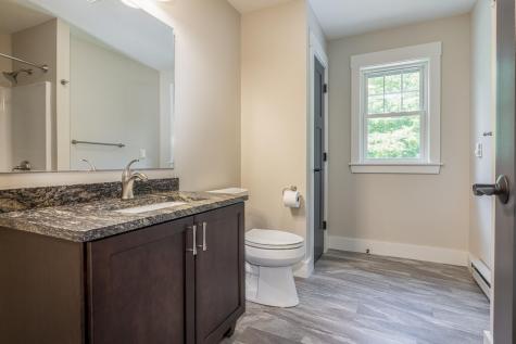 40 Garfield Road Minot ME 04258