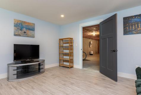 40 Garfield Road Minot ME 04258