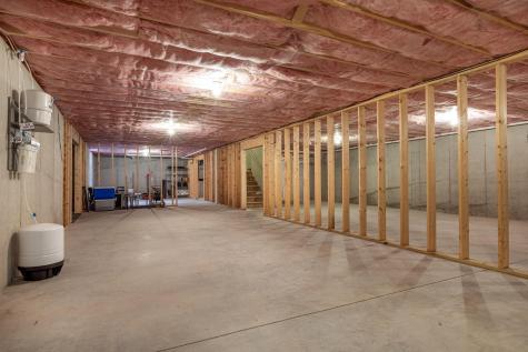 40 Garfield Road Minot ME 04258