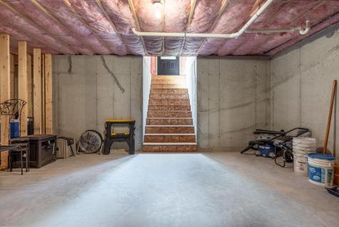 40 Garfield Road Minot ME 04258