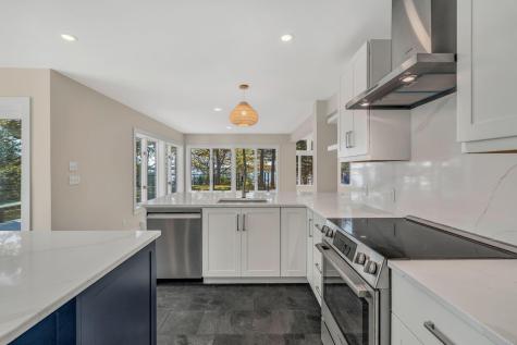 82 Falcon Lane Lamoine ME 04605