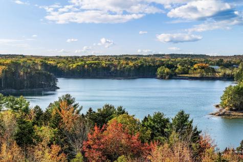 82 Falcon Lane Lamoine ME 04605