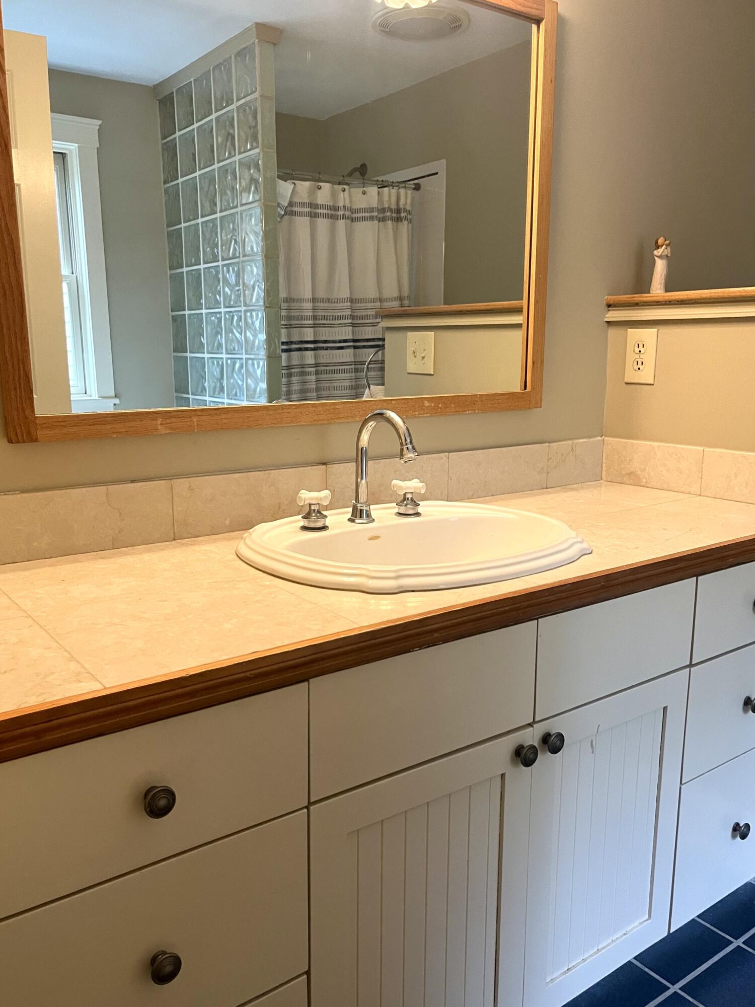 4 Kerri Drive Cumberland ME 04021