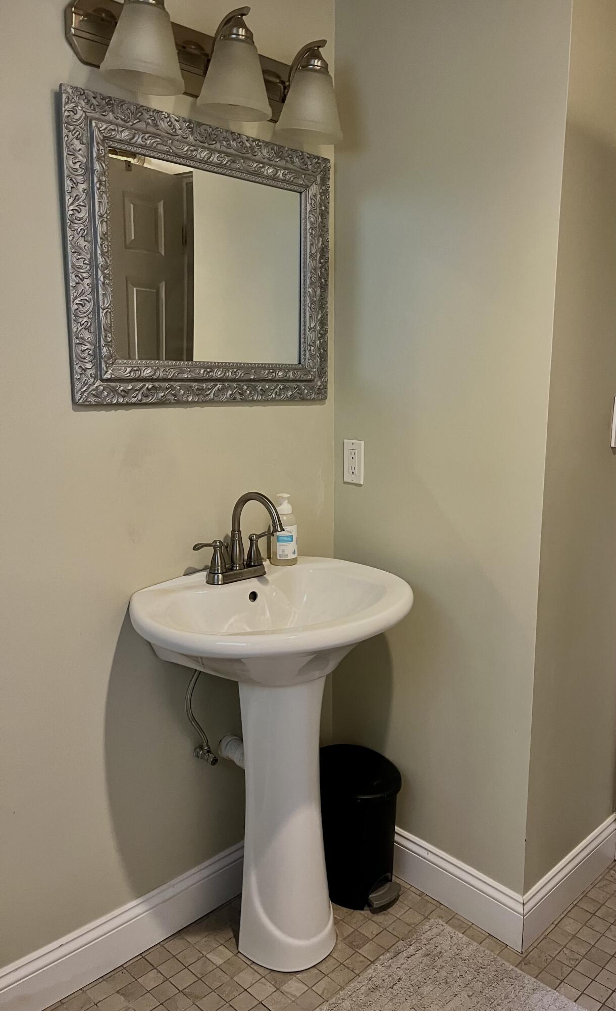 4 Kerri Drive Cumberland ME 04021