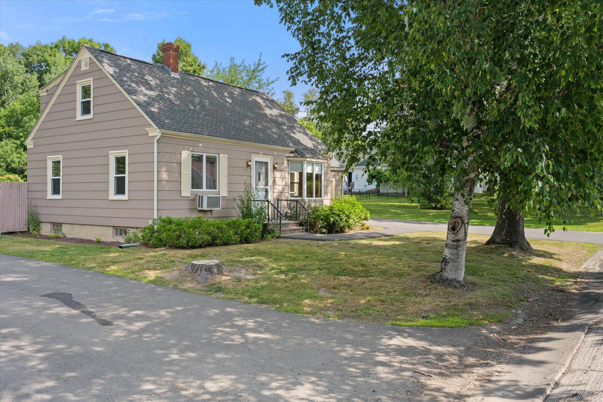 356 Old County Road Hampden ME 04444