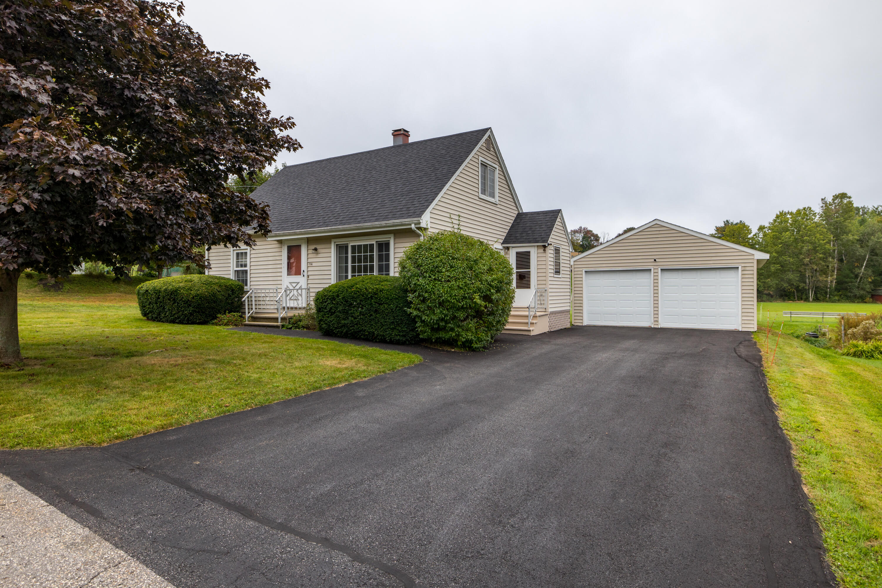 24 Marian Drive Auburn ME 04210