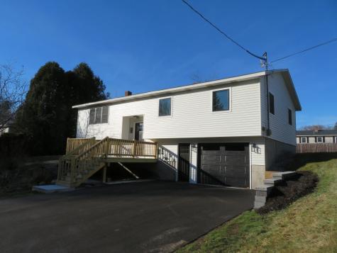 13 Bartholomew Street Lisbon ME 04250