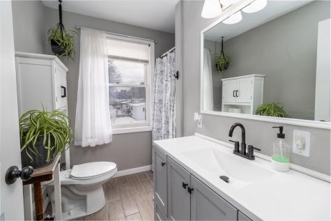 73 Pinewoods Road Lisbon ME 04250