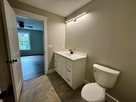 4 Colonial Drive Raymond ME 04071