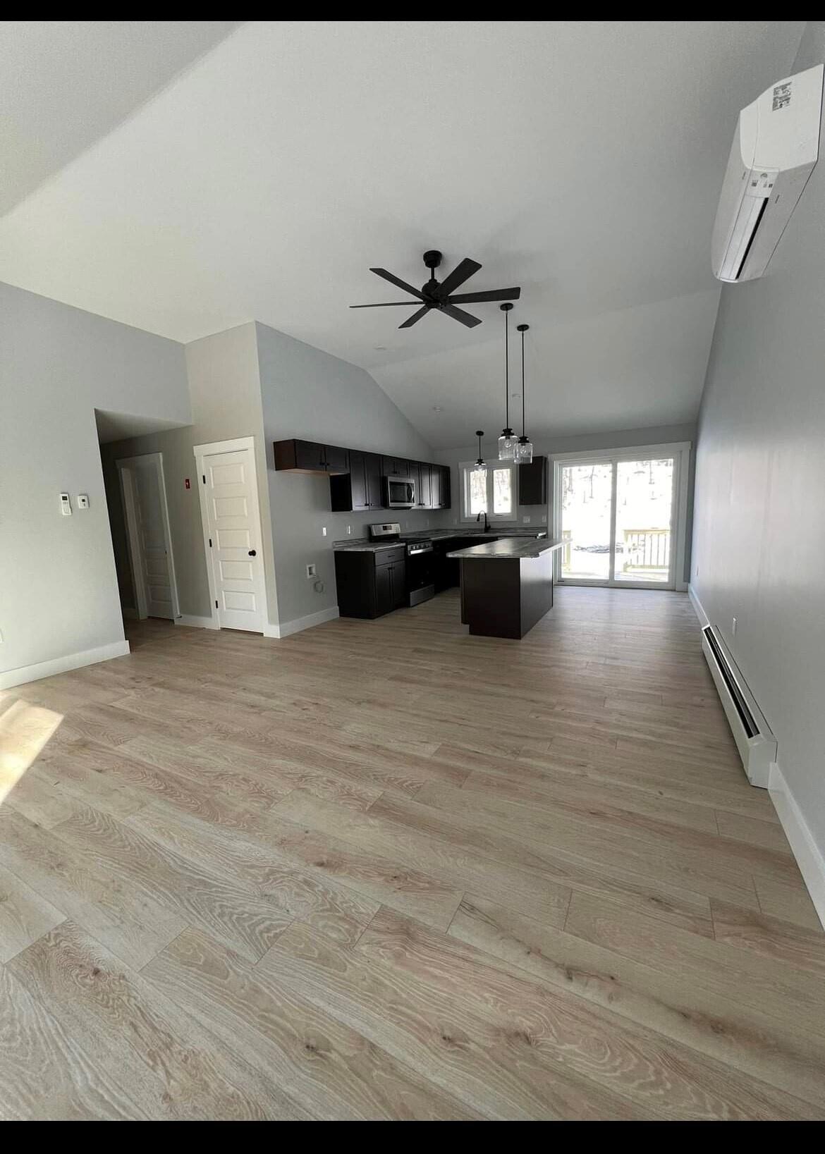 4 Colonial Drive Raymond ME 04071