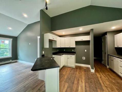 4 Colonial Drive Raymond ME 04071