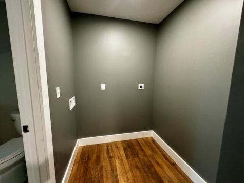 4 Colonial Drive Raymond ME 04071