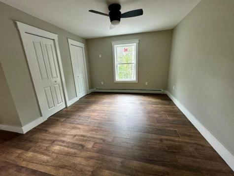 4 Colonial Drive Raymond ME 04071