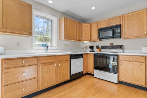 24 Spring Pond Circle York ME 03909