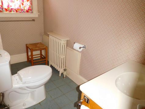 26 Mountain Avenue Lewiston ME 04240