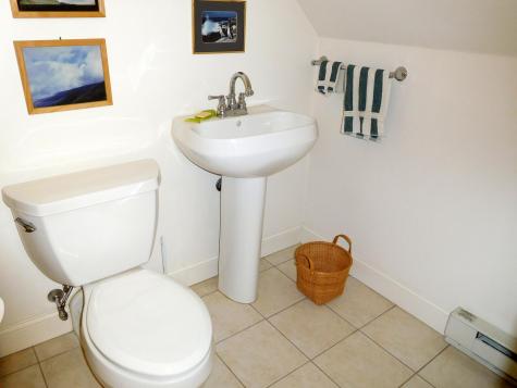 26 Mountain Avenue Lewiston ME 04240