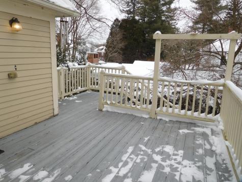 26 Mountain Avenue Lewiston ME 04240