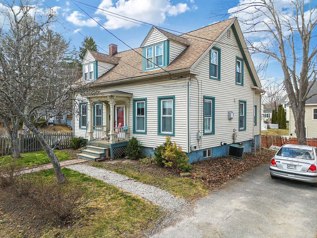 131 Brunswick Avenue Gardiner ME 04345