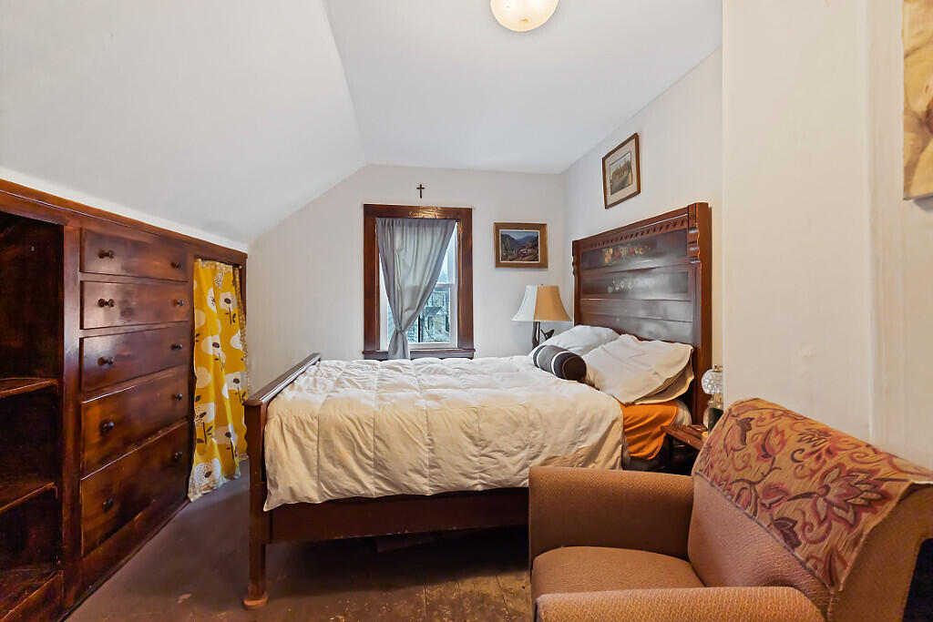 131 Brunswick Avenue Gardiner ME 04345