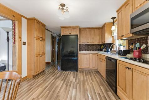 26 Carpenter Road Poland ME 04274