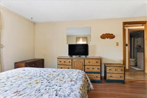 26 Carpenter Road Poland ME 04274